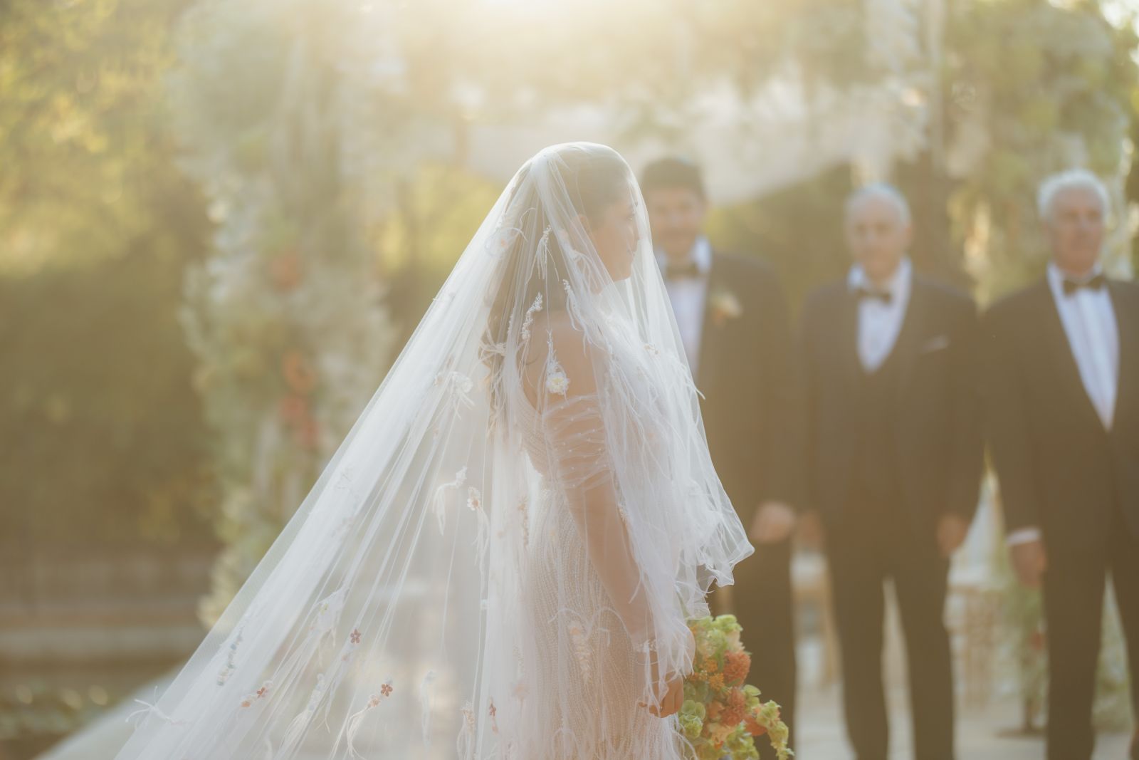 Quelles prestations attendre d’un accompagnement complet pour un mariage d’automne intimiste dans le Sud de la France ?